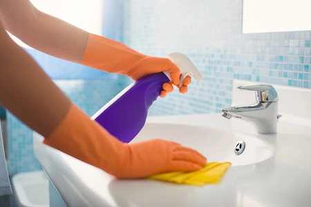 House Cleaning Checklist: What Pros Clean That Most Homeowners Miss